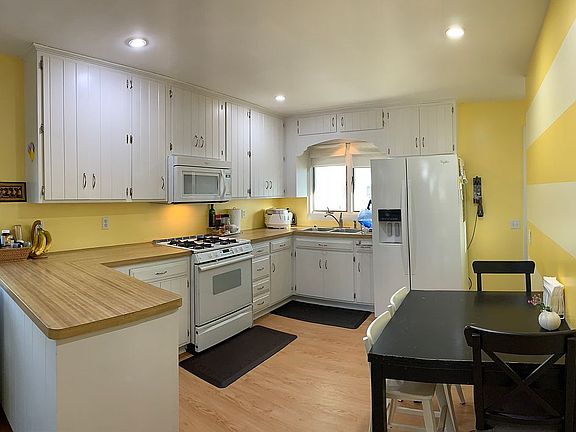 5th image of 1528 Sheridan Ave