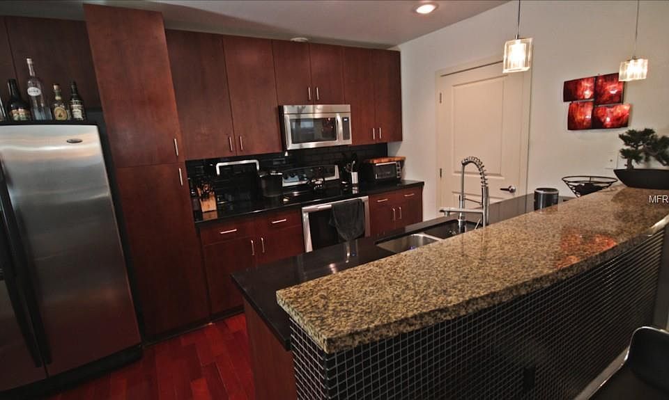 1st image of 155 Court Ave #1201