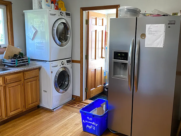 90 Chandler St — Photo 3