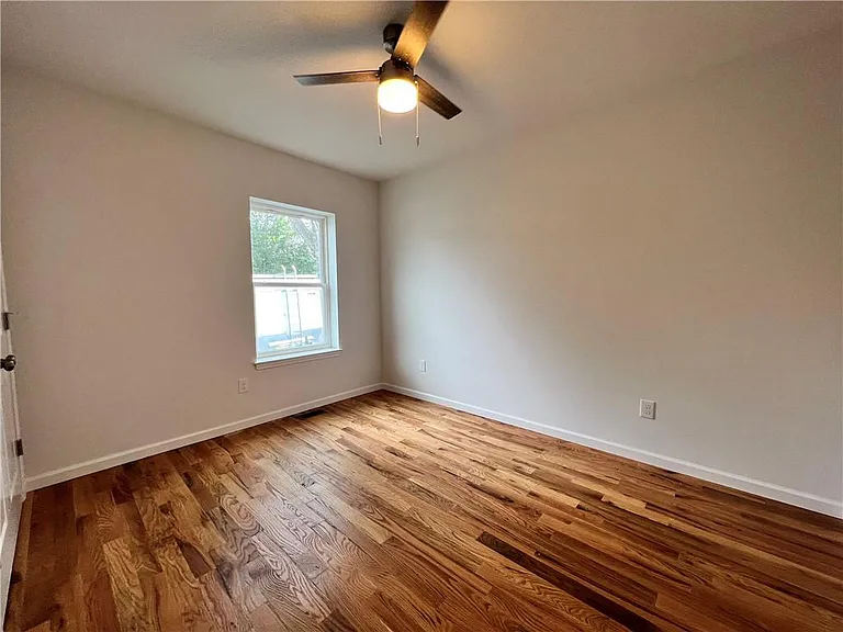 126 Main St #2 — Photo 6