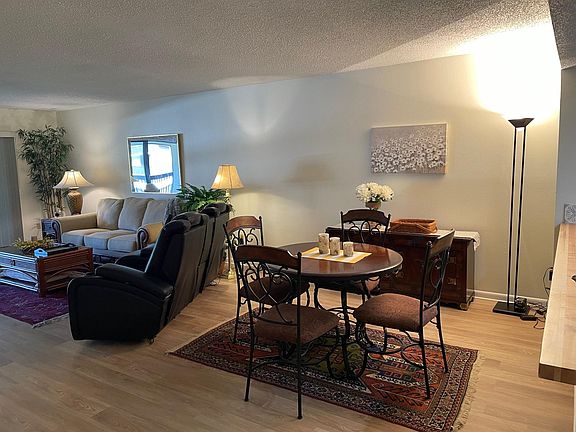5th image of 5 Cypress Run APT 51B