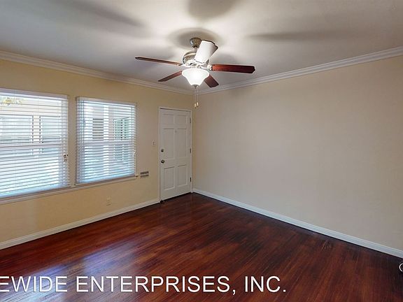 3rd image of 4128 1/2 W Adams Blvd #10400854