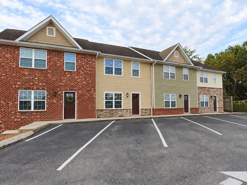 373 E Jere Whitson Rd