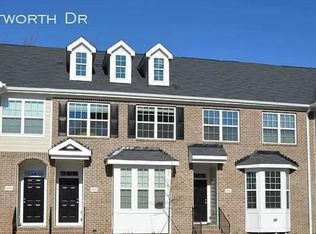 6020 Kentworth Dr, Holly Springs, NC 27540