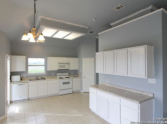 5th image of 113 Turnberry Dr