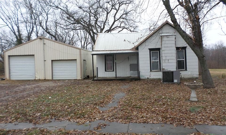 209 S 4th St, Quenemo, KS 66528 MLS 2464044 Zillow