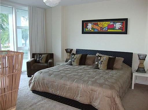 4th image of 520 W 43rd St APT 12A