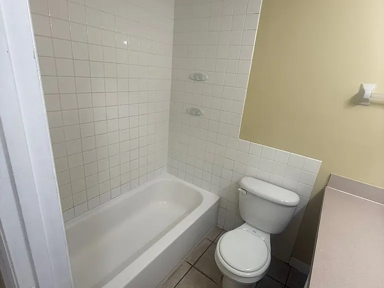 213 S Moss Rd — Photo 6