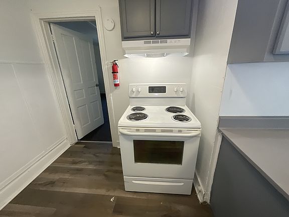 3rd image of 351 W King St APT 5
