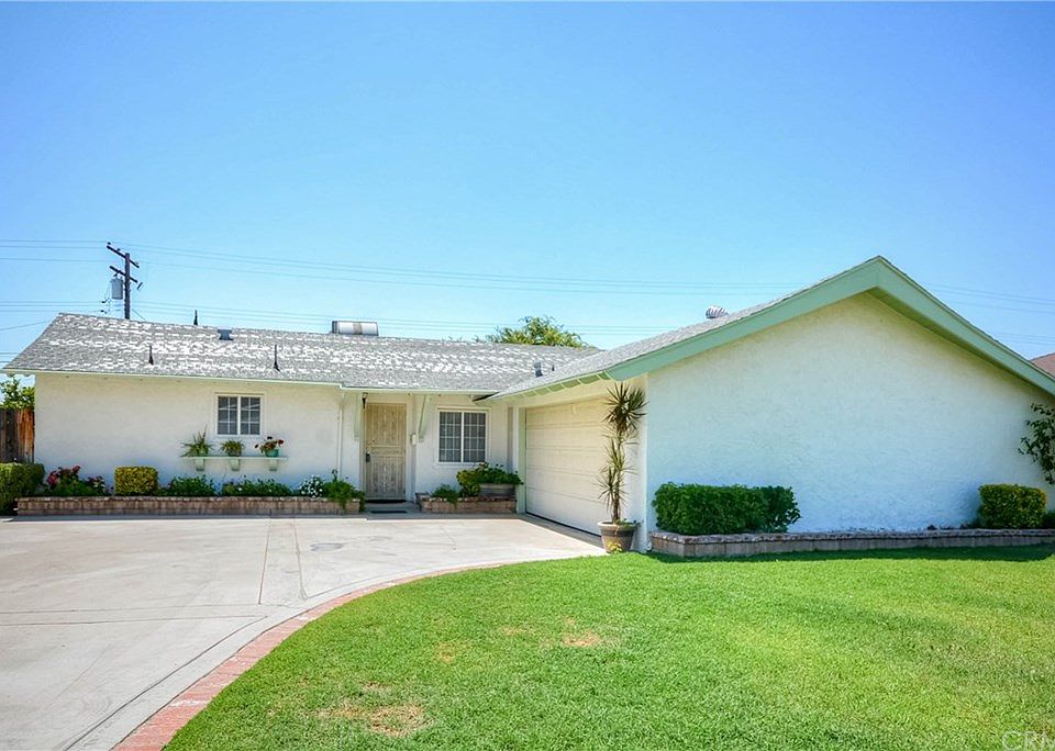 1st image of 5442 Golondrina Dr