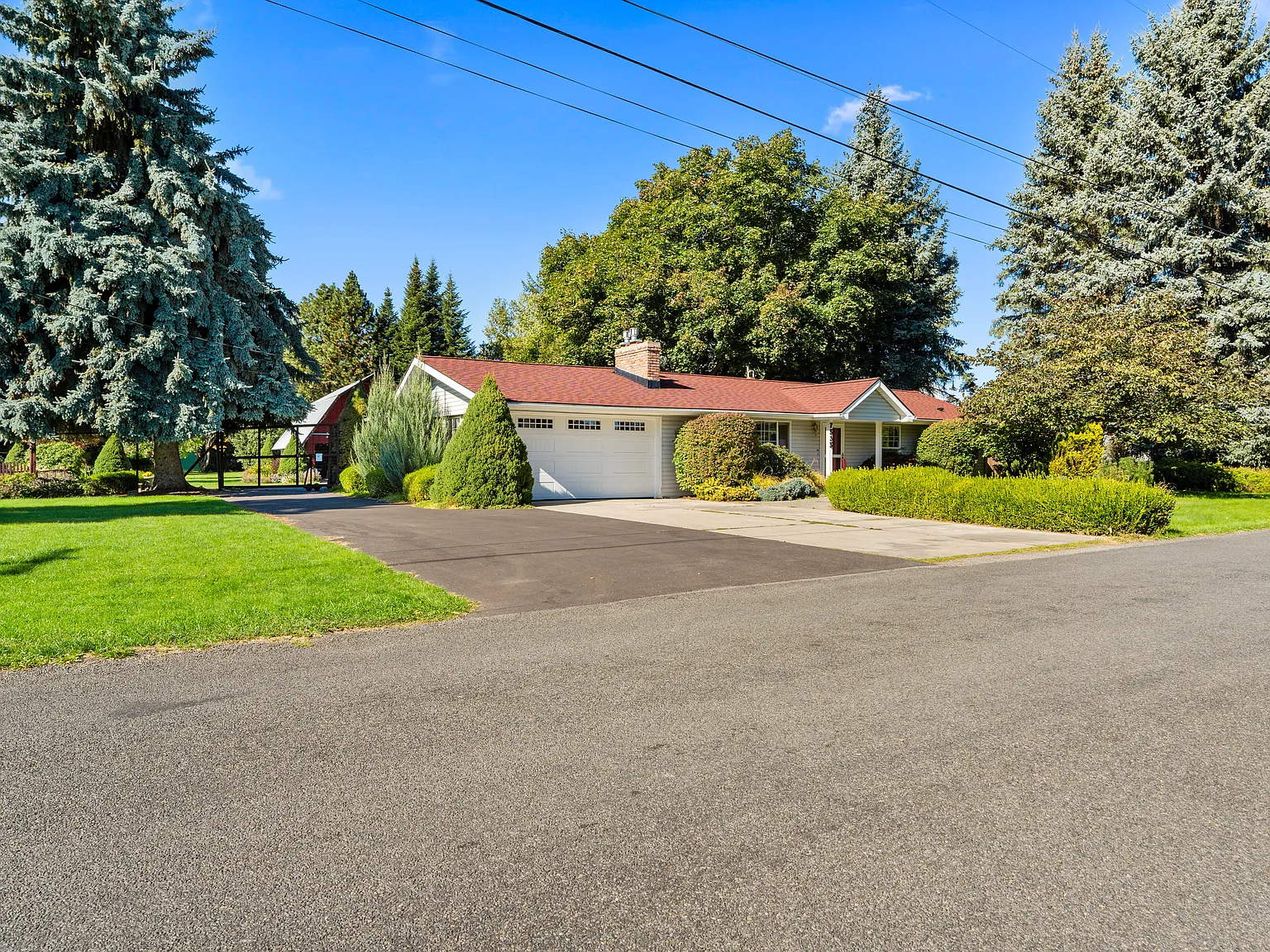 3 bed, 2400 sqft, $5,500 — Photo 1