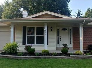 531 Blazedwood Dr, Ballwin, MO
