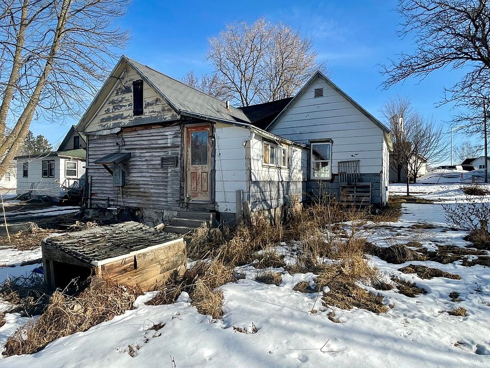 2nd image of 586 S Argyle Ave