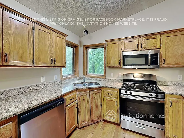 14541 Crane St NW — Photo 10