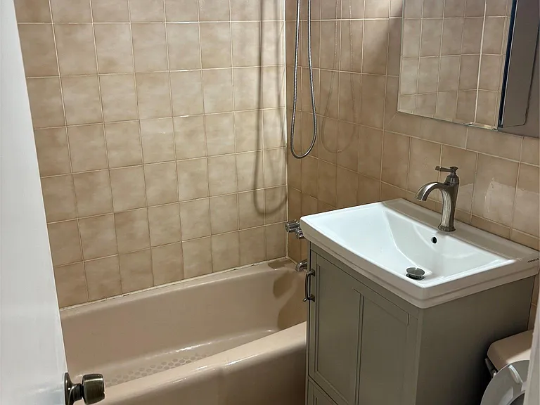 155-69 99th St #2 — Photo 7
