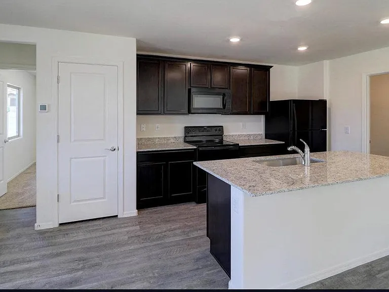 529 W Pintail Dr — Photo 6