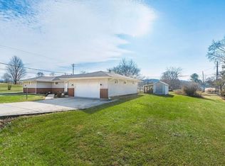 577 Donovan Dr NE, Newark, OH 43055