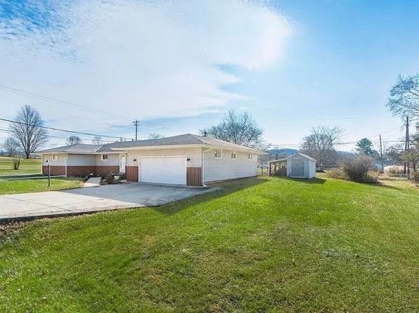 577 Donovan Dr NE, Newark, OH 43055