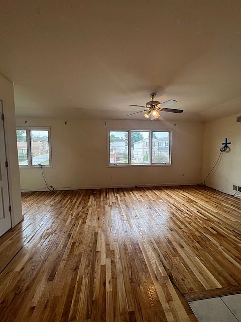 1st image of 335 Harold St Floor 1