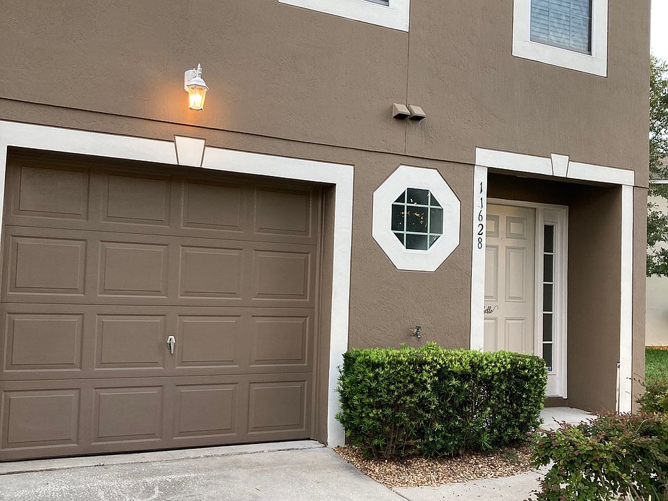 1st image of 11628 Hickory Oak Dr