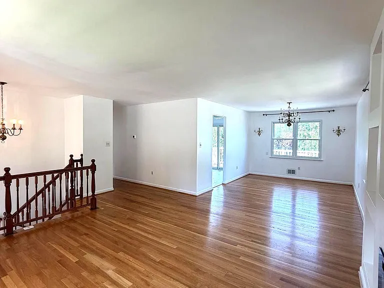1234 Pleasant Valley Dr — Photo 8