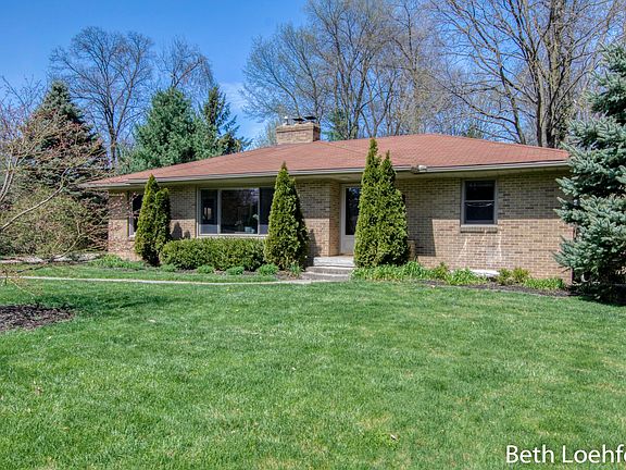 3rd image of 4407 Braeburn Dr SE