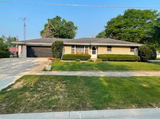 213 Le Jeune Ave, Lockport, IL 60441