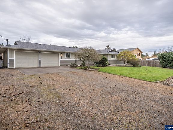 3rd image of 2005 Bloom Ln NW