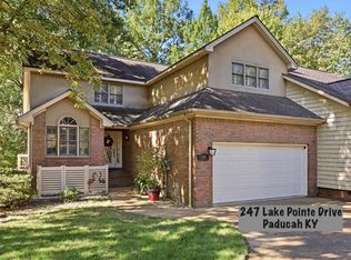 247 Lake Pointe Dr, Paducah, KY 42003
