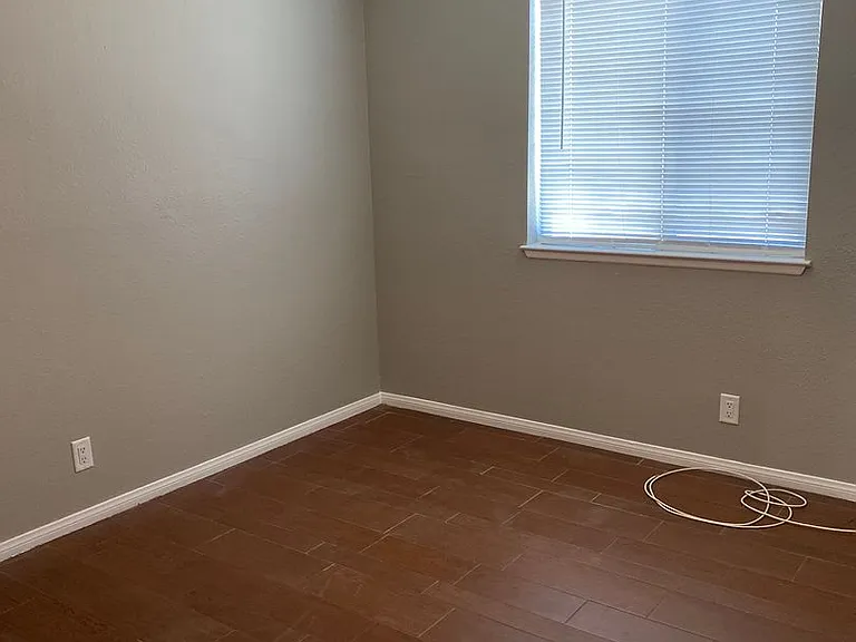 401 Tiger Lily Way — Photo 12