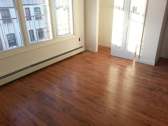 3rd image of 505 Concord Ave #2