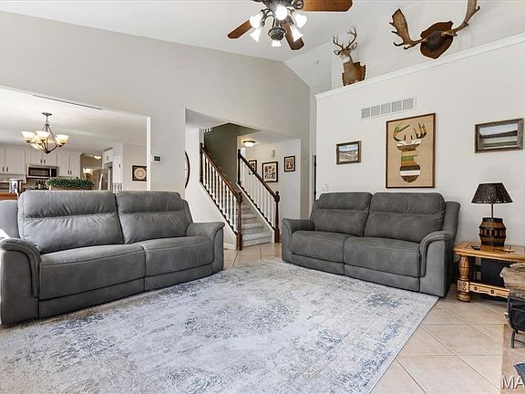 2nd image of 5478 Lehigh Ln
