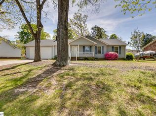 103 Woodview Dr, Taylors, SC 29687