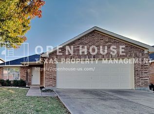 6012 Saddle Flap Dr, Fort Worth, TX 76179