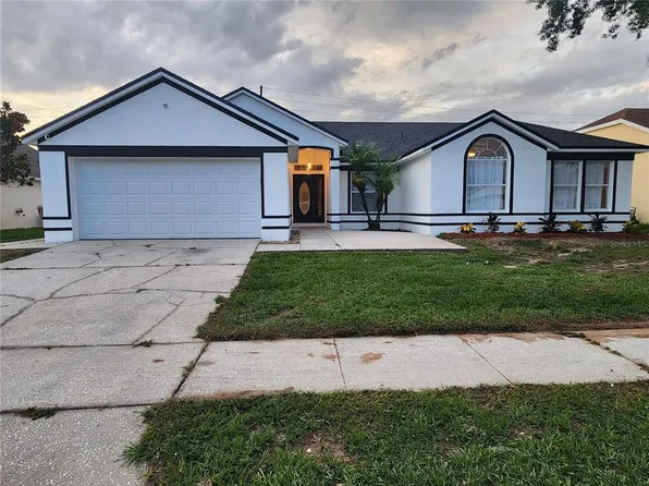 2883 Picadilly Cir, Kissimmee, FL 34747