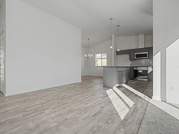 2nd image of 2135 Moon River Rd