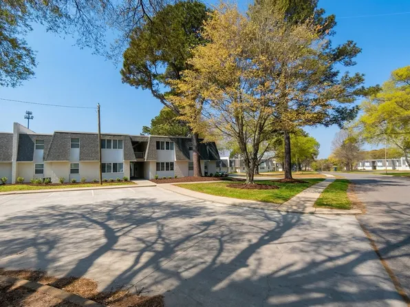 The Pointe on Lafayette, 203 Ramblewood Dr #23, Shelby, NC 28152