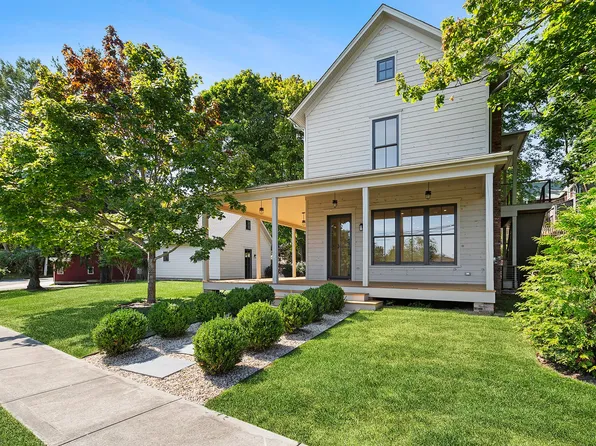 5 Grand Ave, Shelter Island Heights, NY 11965