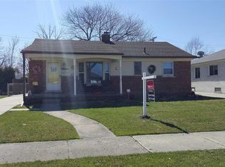 21536 Woodbridge St, Saint Clair Shores, MI 48080