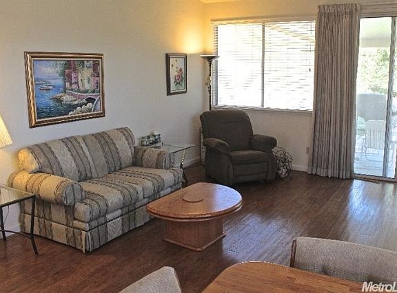 5th image of 1633 Blanchard Dr