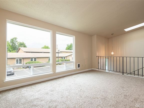 5th image of 201 McKean Ct APT D