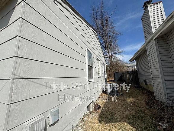 4th image of 8641 Ardelia Ave