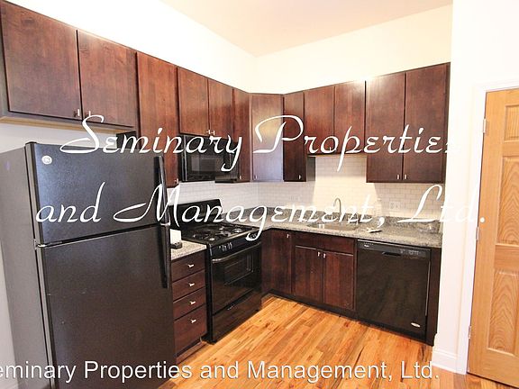 4th image of 4504 N Paulina St APT 302