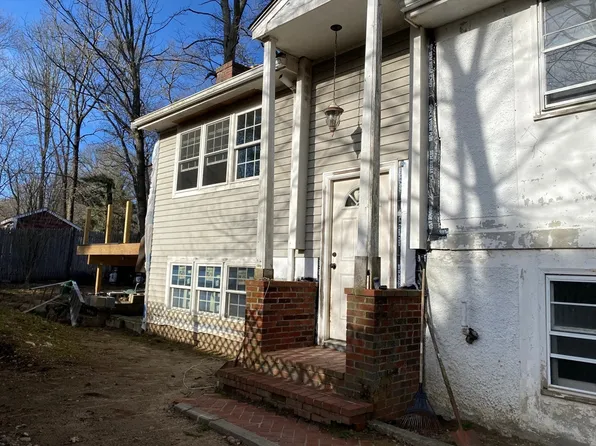 10 Colby St, Brockton, MA 02301