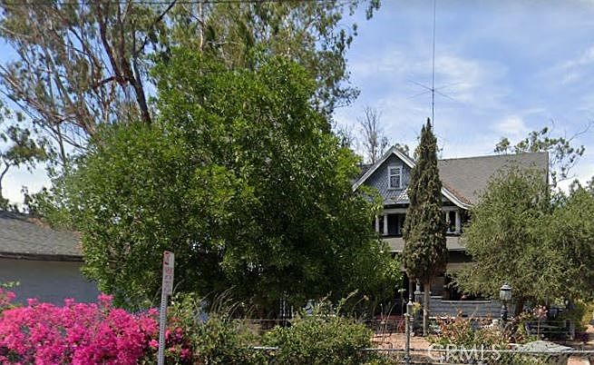 1st image of 4905 Pioneer Blvd