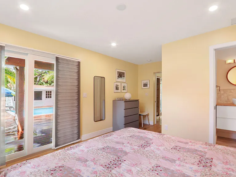 721 N Lakeside Dr — Photo 21