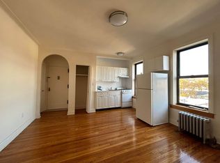 383 86th St #320, Brooklyn, NY 11209