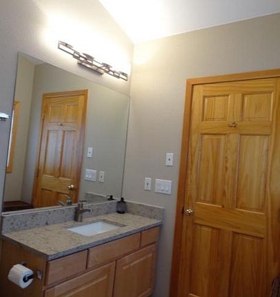 5th image of 735 Meadow Dr
