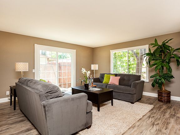 4th image of 5535 Avila Ct