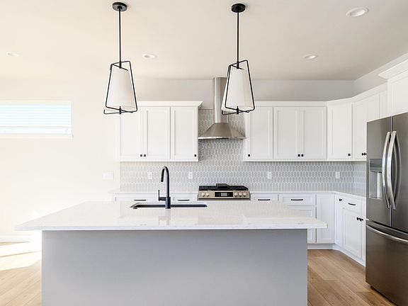 4th image of 5603 Golden Dusk Pkwy